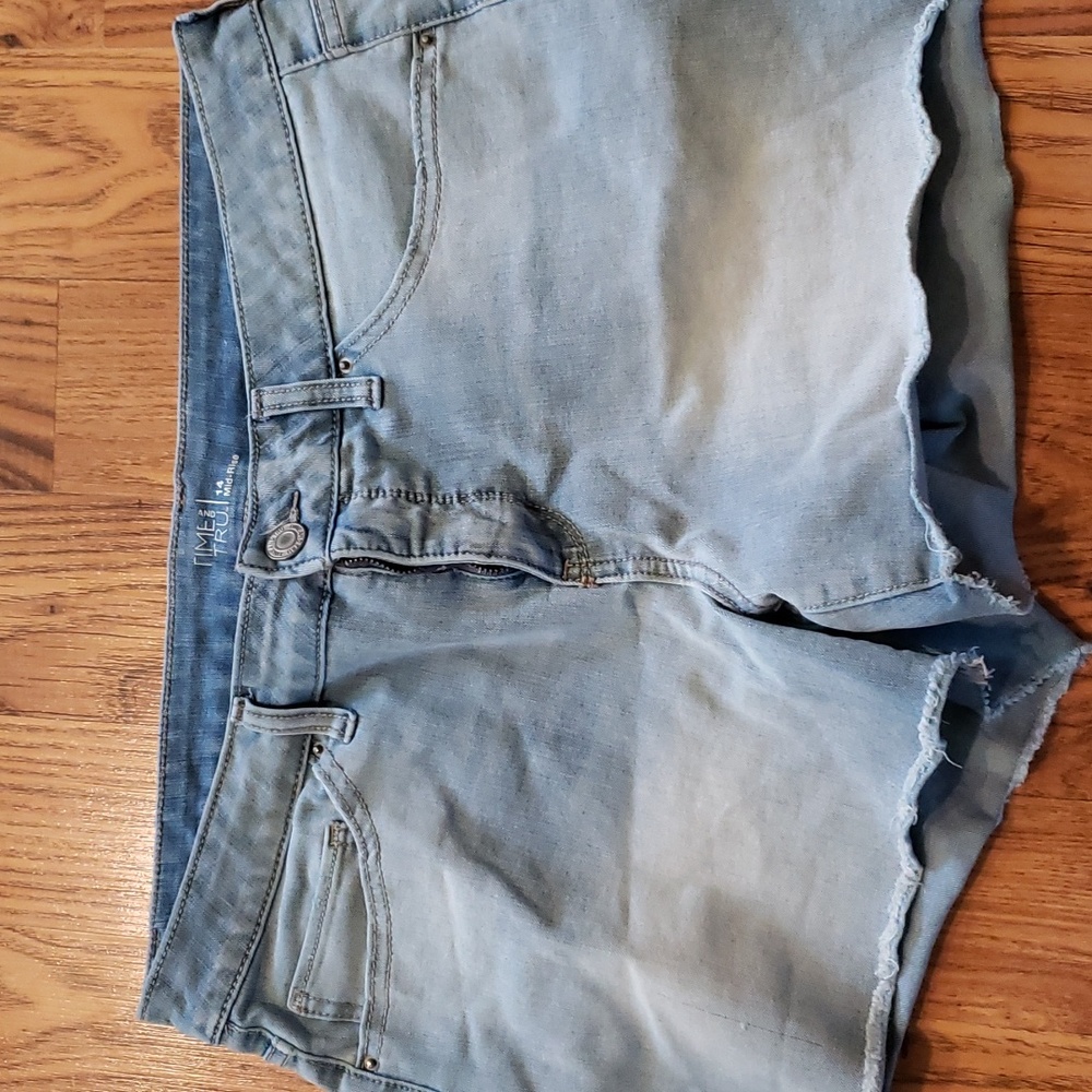 Denim shorts- midrise